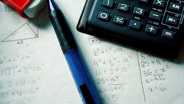 أكثر من 300 سؤال رياضيات مايخص المعيار الأول في اختبار الرخصة المهنية
